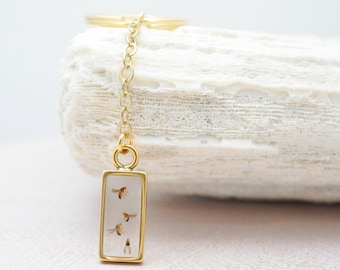 Real Fruit fly in resin keychain | Drosophila bug science | PhD graduation gift for scientist | Molecular Biology | Neuroscience Genetics