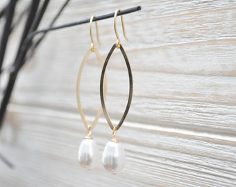 Bridal pearl teardrop earring with gold hoop | Elegant simple minimalist wedding day long earrings | Bridesmaid dangle pearl earring