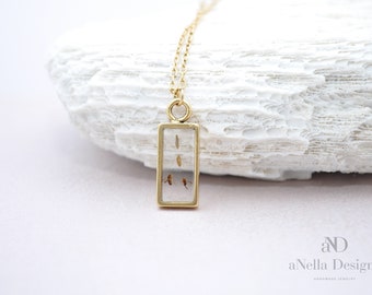 REAL Fruit fly LIFE CYCLE necklace in resin | Drosophila science jewelry | PhD grad gift | Molecular Biology tech | Genetics Neuroscience