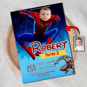 Geburtstagseinladungskarte Superheld Junge Turning 2 - Benutzerdefinierte 3D-Karikatur, personalisierte und lustige Superhelden-Themen-Einladung für Kinder