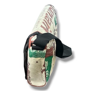 Bolso bandolera clásico reciclado imagen 6