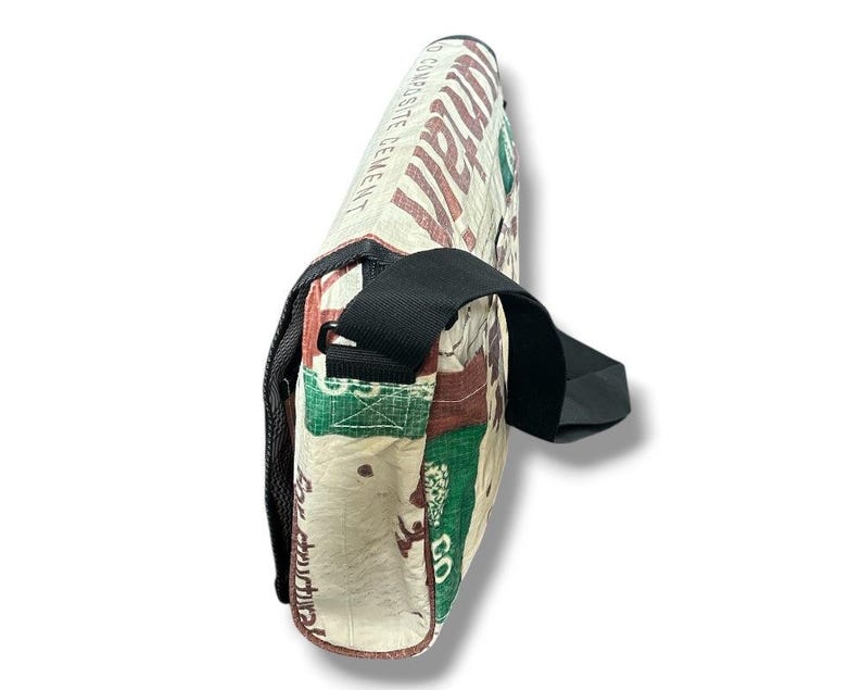 Bolso bandolera clásico reciclado imagen 6
