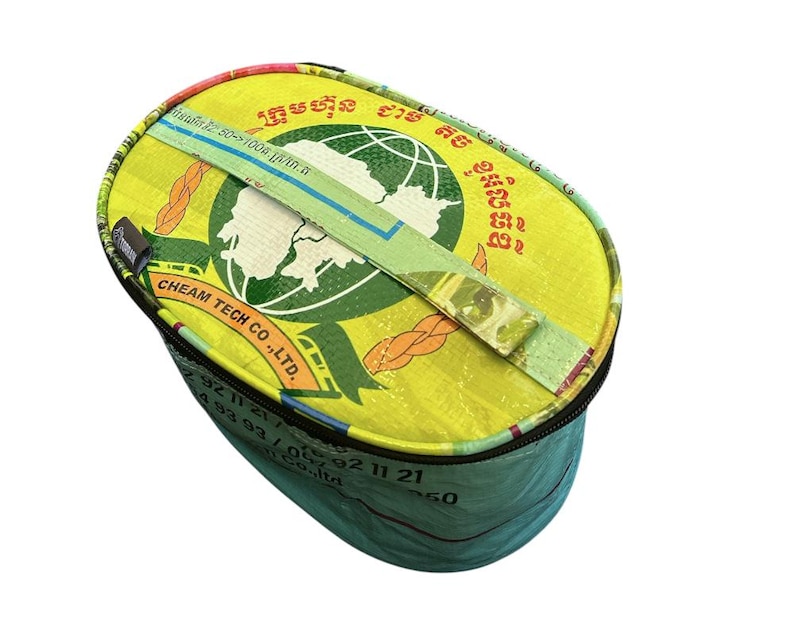 TORRAINRecycledBags Makeup Bag - Thumbnail 5