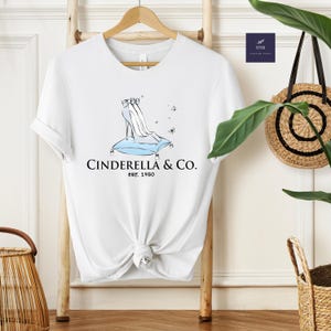 Cinderella and Co EST 1950, Camiseta Disneyworld, Camiseta Disneyland, Camiseta de férias, Camiseta Cinderella Company Est 1950, Presente para férias na Disney