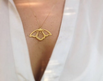 Flower Necklace, Dainty Necklace, Gold Necklace, Pendant Necklace, Romantic Necklace, Gold Filled Necklace, Unique Necklace, Chic Necklace