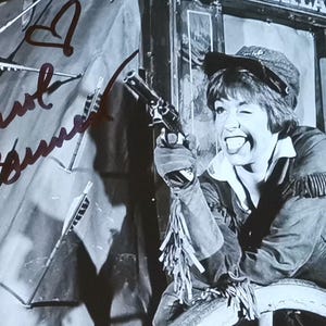 Carol Burnett, Palm Royale, Signed Autographed 7x5 Photo