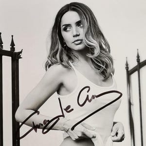 Ana de armas signed - Etsy 日本