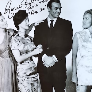ユーニス・ゲイソン直筆サイン入り超 特大写真…Eunice Gayson ユーニス・ゲイソン直筆サイン入り超 特大写真…Eunice Gayson