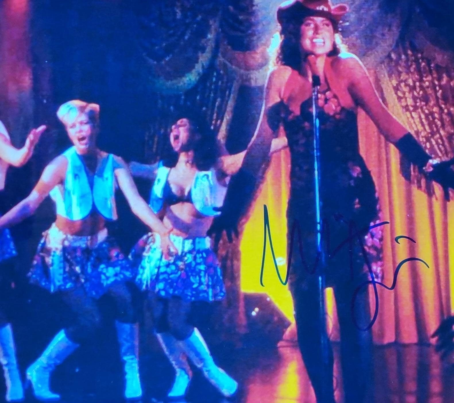 Minnie Driver, Goldeneye, Autograph Original Signed 9x8 Inch Photo