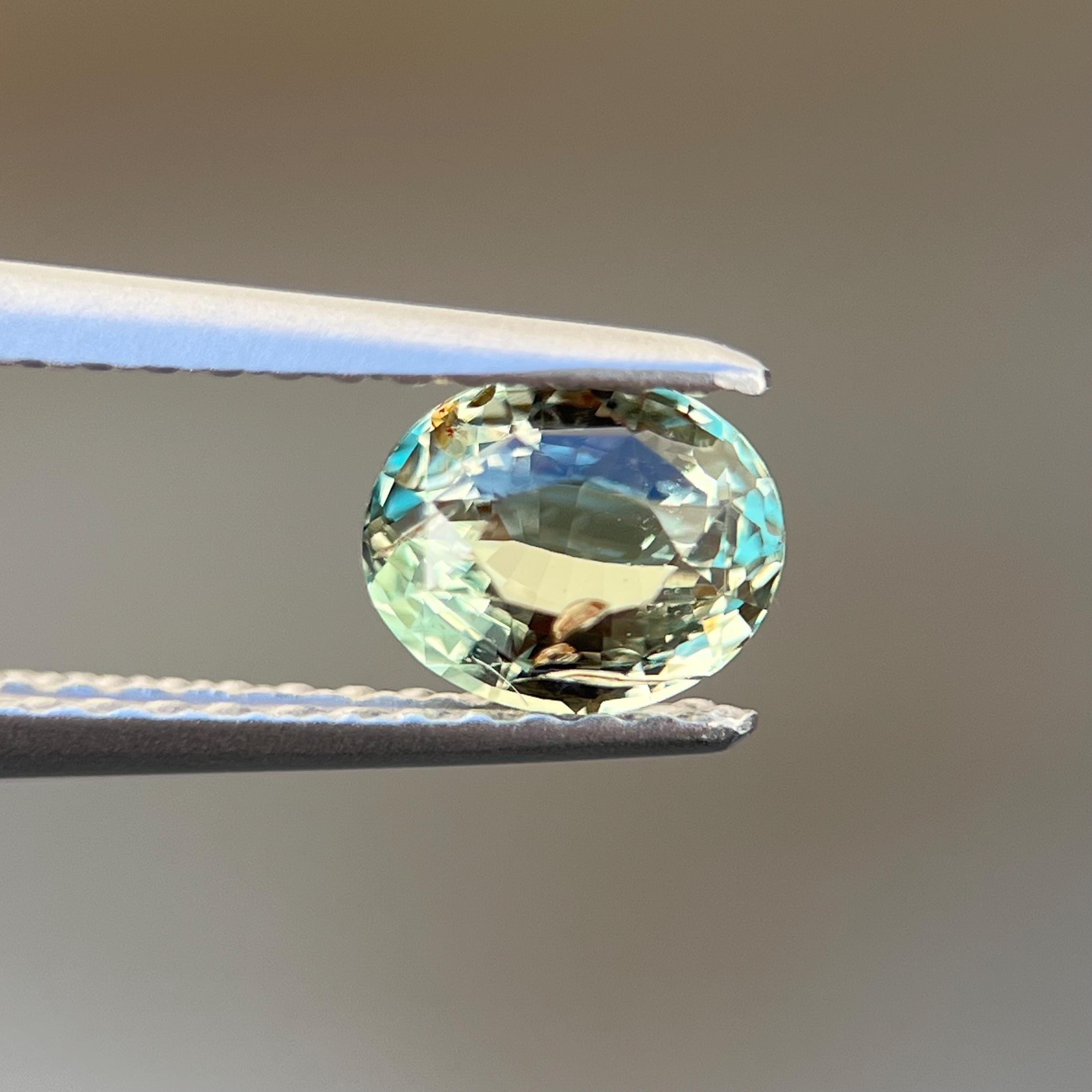 スリランカ産非加熱天然アレキサンドライトルース スリランカ産非加熱天然アレキサンドライトルース - メルカリ