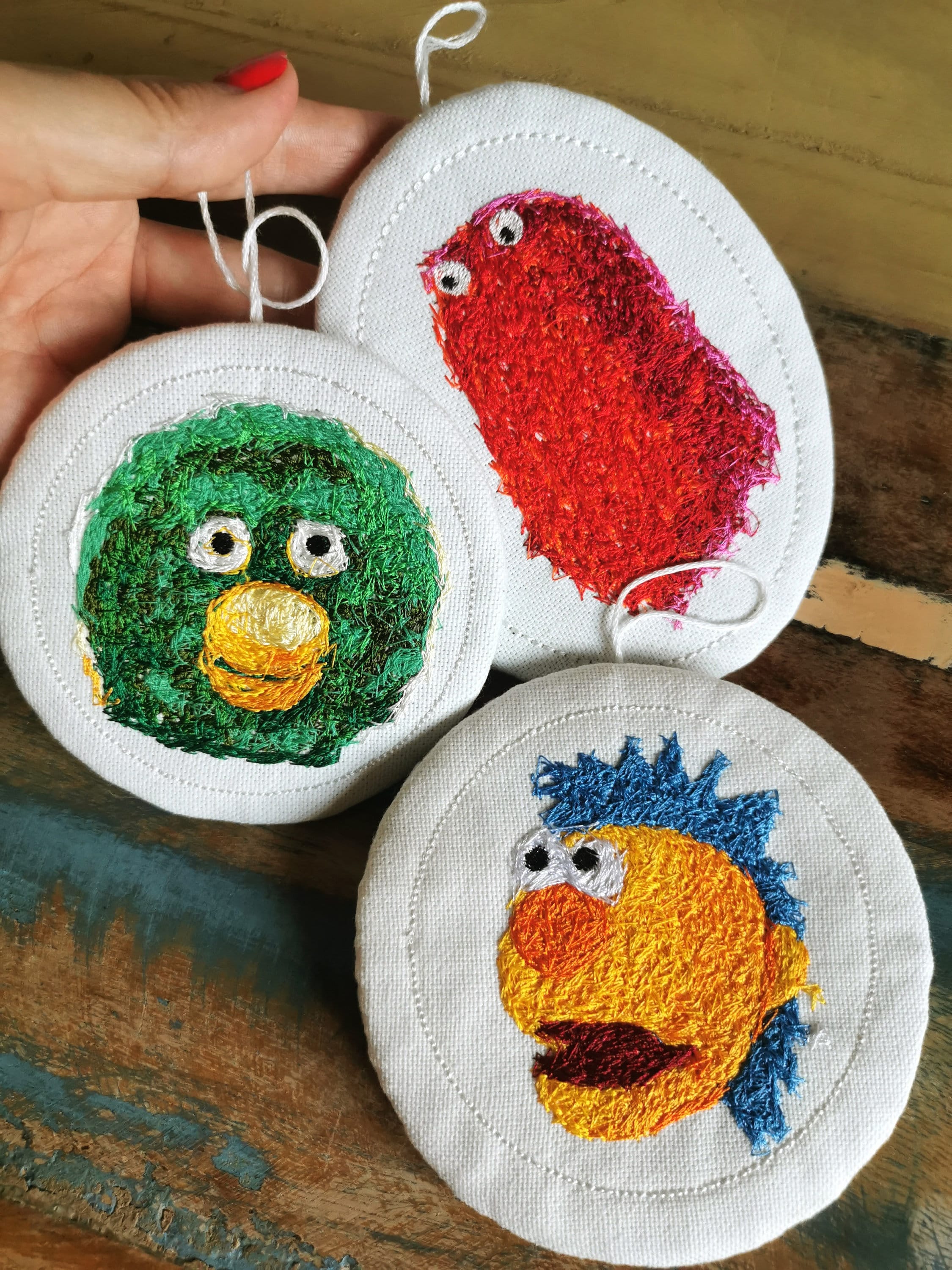 DHMIS Embroidered Wall Art - Set of 3 Miniature Character  Portraits, Embroidered wall decor, Christmas tree decor 10/12 cm