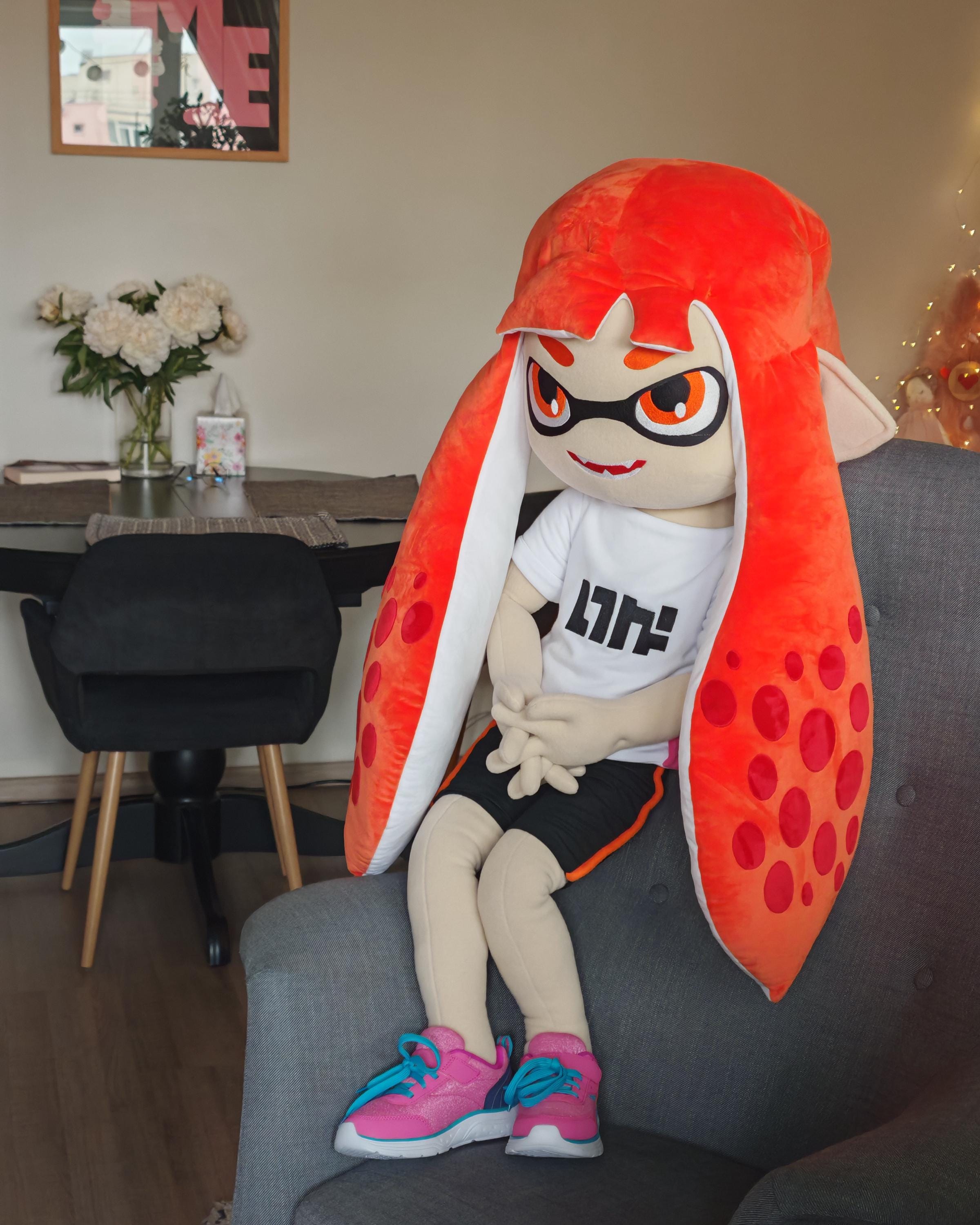 Giant Inkling Plush Doll – 120cm Soft Splatoon-Inspired Plushie | Poseable Gamer Room Decor | Cute Cephalopod Plush Toy Gift