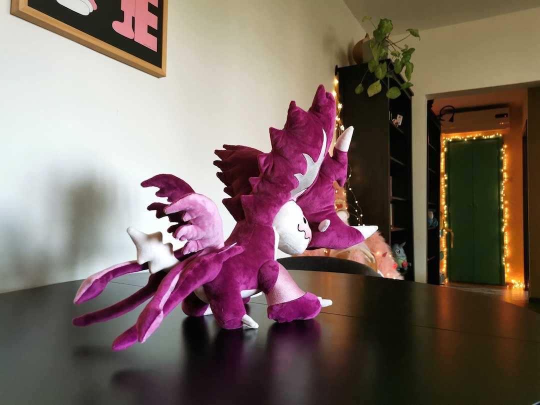 ヴェイドレキ ドラゴン ぬいぐるみ、アマランサス ピンク、重量感