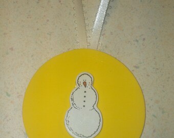 Wooden Cicle with Snowman Ornament