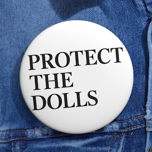 Przypinka „Chroń lalki”: Odznaka sojusznika LGBTQ+ Pedro Pascala i feministki