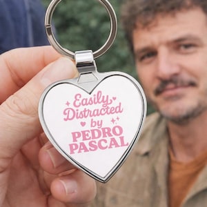 Pietro Pascal Herz Schlüsselanhänger | Promi Fandom Zubehör