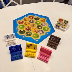 Catan player piece holder/case