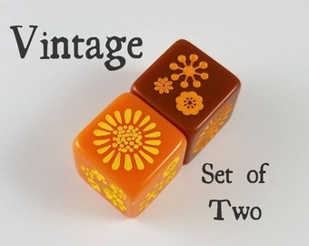 Vintage Dice / Set of 2 / D6 -  70&#39;s, hippy, flowers