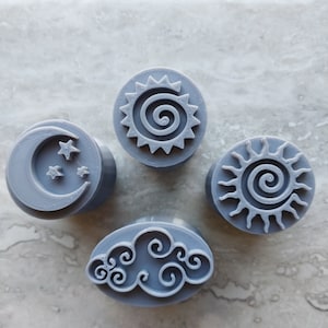 Archivo de impresión 3D, cuatro sellos de arcilla diferentes, Luna, Soles y Nube