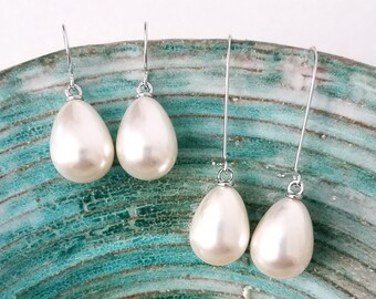 Pearl bridal earrings Silver pearl teardrop earrings Pearl dangle earrings Pearl drop earrings Bridesmaid earrings Pearl earrings wedding