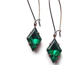 Art Deco earrings Art Deco jewelry Emerald green earrings Emerald earring Green earrings Green glass earrings May birthstone earrings