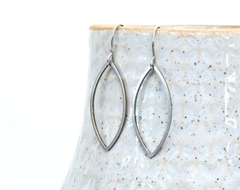 Silver dangle earrings Marquise geometric earrings Stainless steel Hypoallergenic Minimalist drop earrings Simple Marquise earring