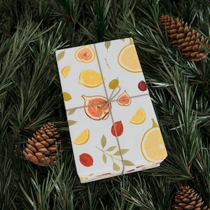 Fruchtige blumige Geschenkpapierrolle, Geschenkverpackung für Geburtstage, Feiertage und Feste, umweltfreundliche Geschenkverpackung, Zitrus- und Beerendesign, umweltfreundliche Geschenkpapierrolle