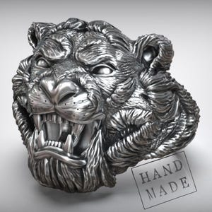 Fierce Tiger Head Ring Adjustable, Wildlife Animal Jewelry, Bold Statement Band, Nature Inspired Present, Unisex Comfort Wear