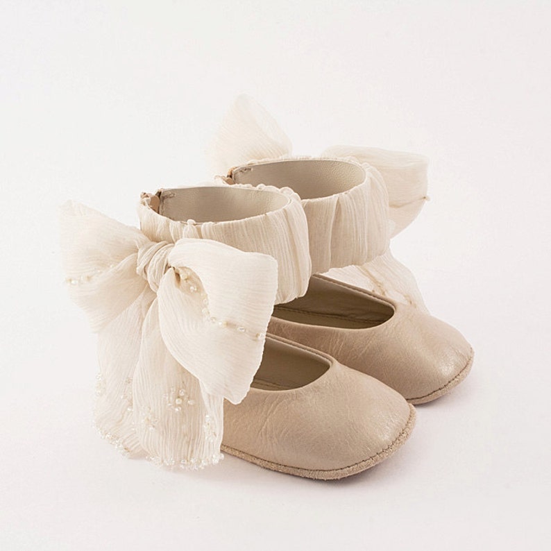 Baby shoes beige leather, bow embellished image 1