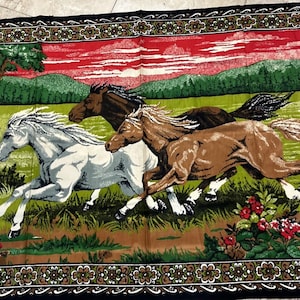 Vintage Wall Art Horses Carpet Rug D.T.C. RN 22580 Made in Turkey Tapestry