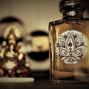 NAG CHAMPA - Organic, Artisan, Natural Perfume with Sandalwood and Champaca Flower | Magnolia | dragons blood | incense Cologne / Perfume