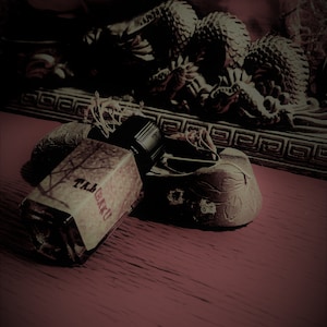 TAMBAKU - Tobacco Perfume, deep, mystic, sensual \ Unisex. tobacco, oakmoss, vanilla bourbon, bergamot, neroli