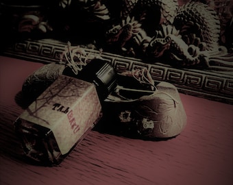 TAMBAKU - Tobacco Perfume, deep, mystic, sensual \ Unisex. tobacco, oakmoss, vanilla bourbon, bergamot, neroli