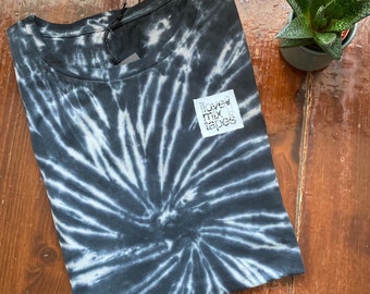 women ilovemixtapes logo tie dye T-Shirt  organic cotton fair wear