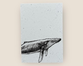 Postkarte „Whale“ – Minimalistisches Walmotiv in Schwarz-Weiß für Meer- & Designliebhaber