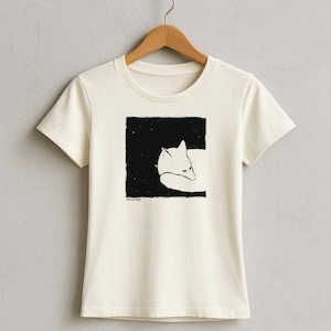 Damen T-shirt natur mit "Fox in a Box" / Schwarzer Siebdruck / Bio-Baumwolle / Fair produziert / Handbedruckt