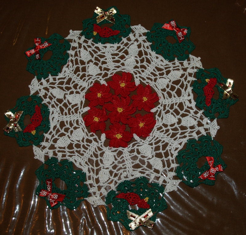 35 Cardinal Crochet Patterns to Stitch for Gifts, Decor, and Bird Lovers 31 Crochet Christmas Wreath & Cardinals With Poinsettia