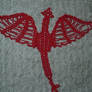 Patrón de tapete de dragón de ganchillo