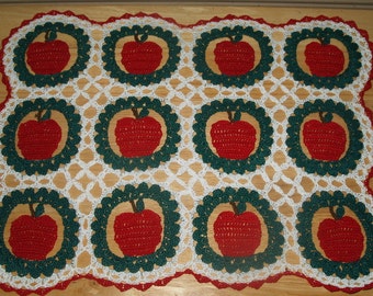 Crochet Apples and Lattice Doily Pattern