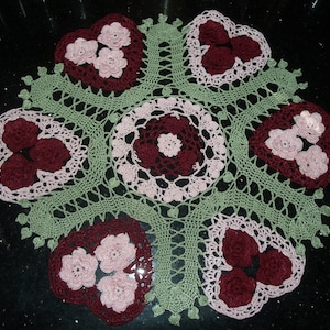 Valentine Hearts and Roses Doily  Pattern