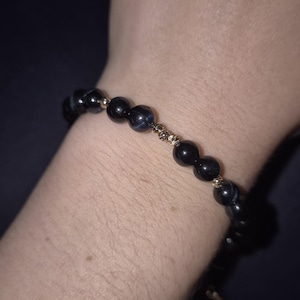 Natürliches blaues Tigerauge Armband, 14K vergoldete Spacer Perlen - Verstellbares Armband - Handgefertigt mit Geschenktüte