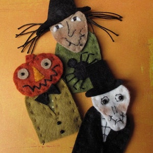 PDF DOWNLOAD DIY - Spooky Finger Puppets Pattern by cheswickcompany