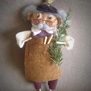 PDF DOWNLOAD DIY Geppetto Christmas Ornament Pattern by cheswickcompany