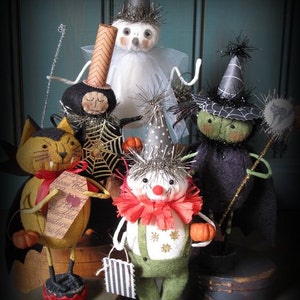 Trick or Treaters Group 3 E-PATTERN by cheswickcompany