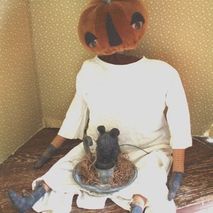 PDF DOWNLOAD DIY - Primitive Halloween Pumpkin Head Doll and Mouse Pattern by cheswickcompany