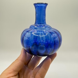 Hand Blown Cobalt Blue Glass Vase, 4.5&quot; Studio Art Glass Bud Vase, Blown Glass Home Decor