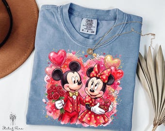 Comfort Colors Disney Valentinstag T-Shirt, Mickey und Friends Herz Passendes T-Shirt, Magical Kingdom Valentines Shirt, süße Disney-Liebhaber
