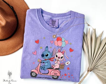 Camiseta Disney de San Valentín con Stitch y Ángel, colores cómodos, bonita camiseta para amantes de Disney, regalo de San Valentín para parejas, camiseta romántica de San Valentín.