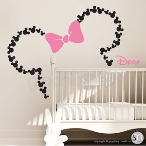 Oreilles inspirées de Mickey Mouse avec nœud et nom de bébé personnalisé/autocollants muraux inspirés de Minnie Mouse par GraphicsMesh (petit)