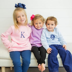 Monogrammed Girls Oversized Sweatshirt, Long sleeve Sweatshirt, Toddler sweatshirt Boys Crewneck, Unisex, pockets